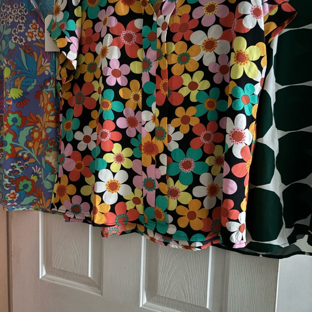 EUC set of 3 tops med and large - Picture 2 of 9
